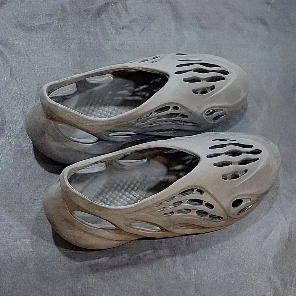 ADIDAS YEEZY FOAM RUNNER 'STONE SAGE (TD) - Picture 7 of 16